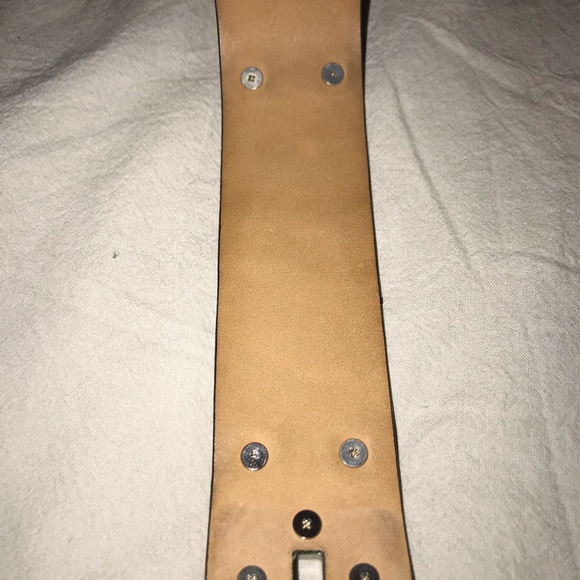 Vince Camuto Snake print leather cuff - Picture 7 of 7